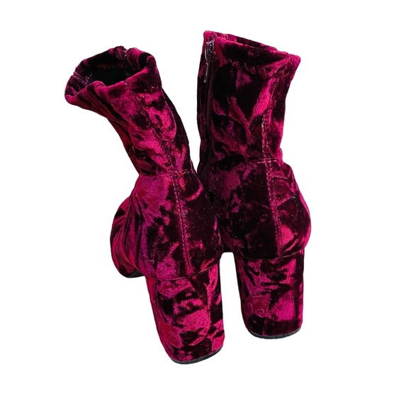 MIA Vickie crushed velvet booties berry red US 9,5M Mod Go-Go Fashion Booties - Picture 5 of 11